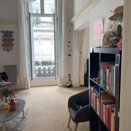 Apartment Bright And Sunny On First Floor , Quinconces